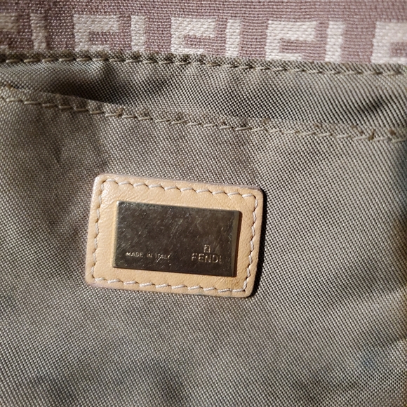 Fendi Baguette Cloth Mini bag, dusty pink - Picture 9 of 14